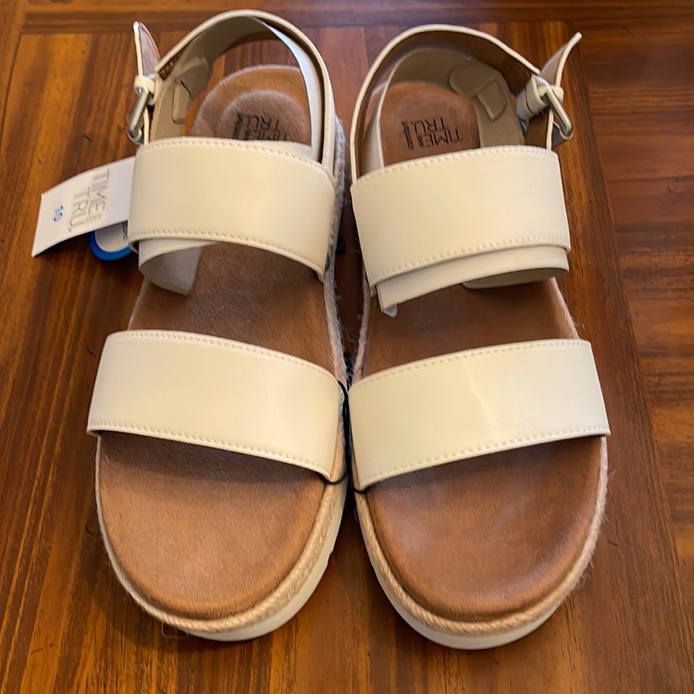 Time and Tru Sandals